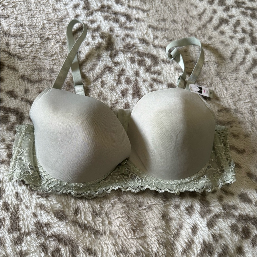Soft Pink Lace Embellished Bra with Adjustable Straps